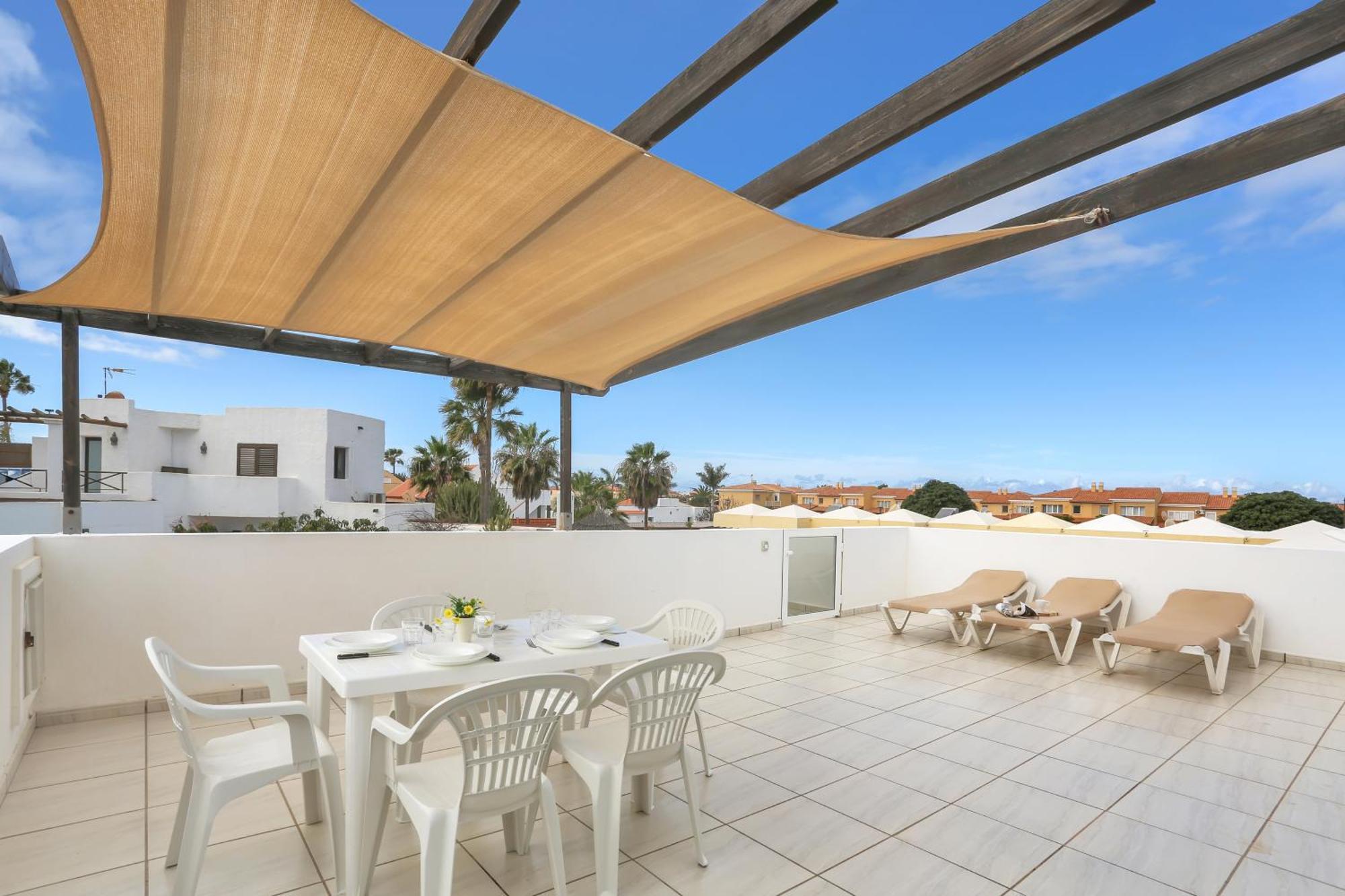 Residencia Lena Appartement *